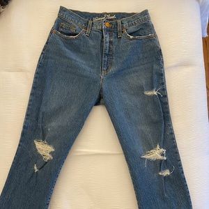 Straight Legged Jeans with Rips